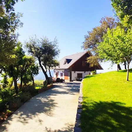 Holiday home Els Refugis Del Montseny Cal Somni